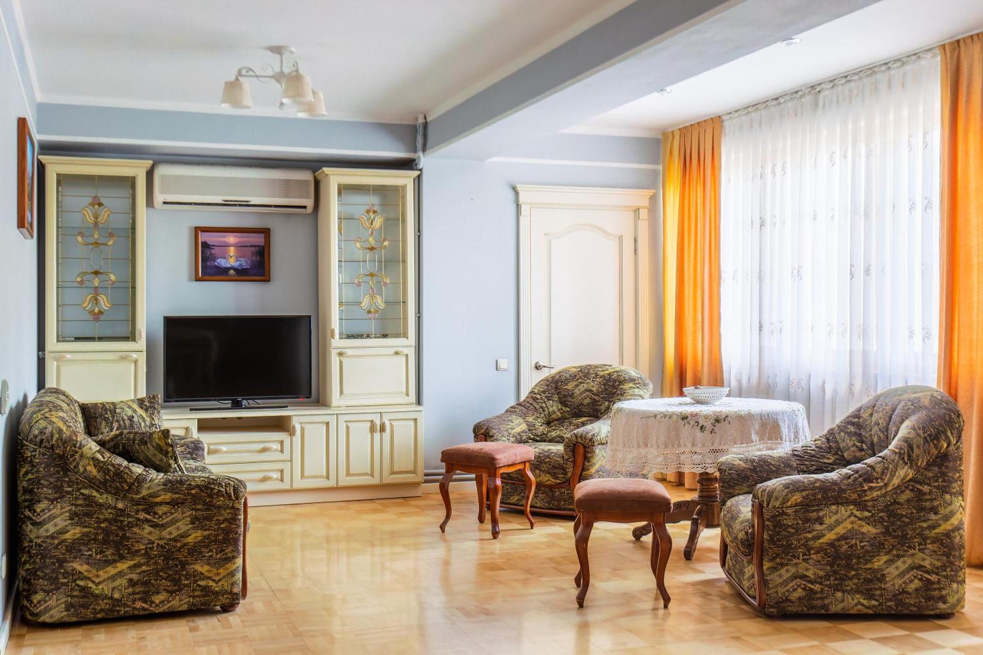 Downtown Big Apartment Tasken Kültér fotó